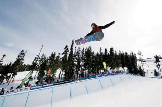Spectacular display of skiing and snowboarding at the TELUS World Ski and Snowboard Festival's annual Superpipe event. 